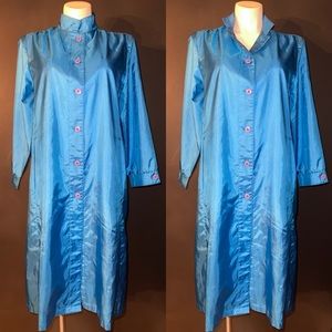 VINTAGE RAIN TRENCH